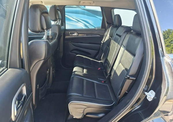 Jeep Grand Cherokee cena 33900 przebieg: 329657, rok produkcji 2012 z Karczew małe 277